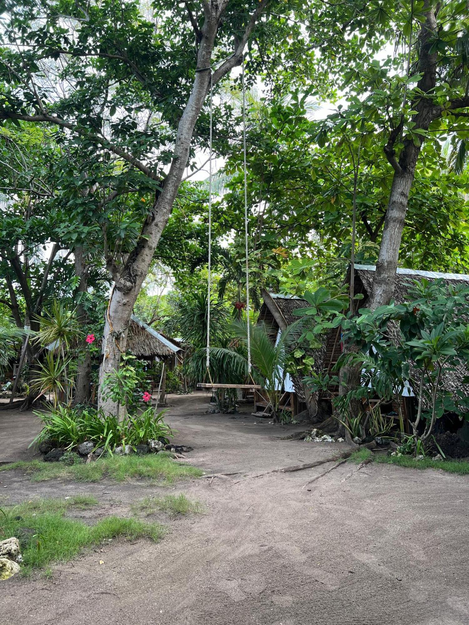 Georgia'S Neverland Hostel Malapascua Eksteriør billede