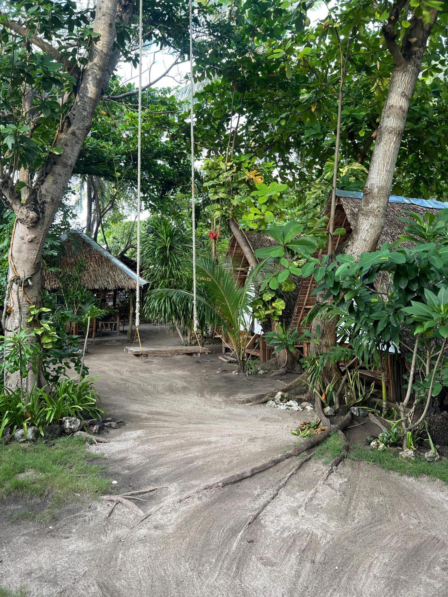Georgia'S Neverland Hostel Malapascua Eksteriør billede